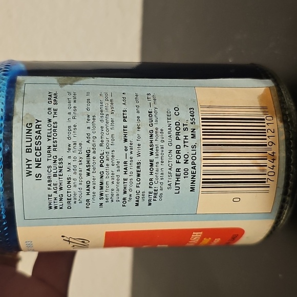 Vintage Mrs. Stewart's Liquid Bluing Bottle - Picture 2 of 4